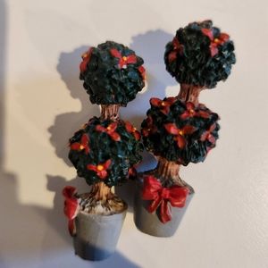 Lemax, miniature outdoor Christmas planters Dollhouse